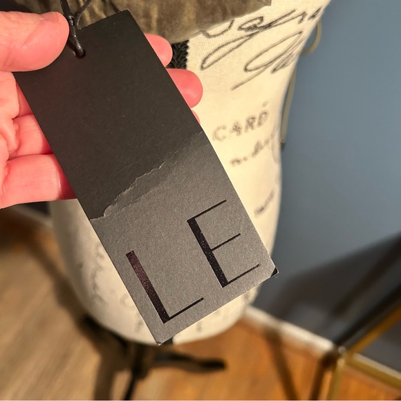 Local European - LE TIE TOP - Picture 3 of 12